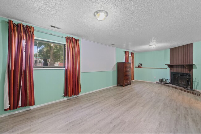 Building Photo - 2380 Middleton Ct