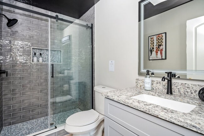 Building Photo - 3092 Destin Cir