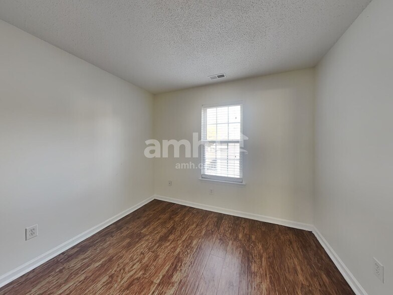 Building Photo - 2612 Bricker Dr