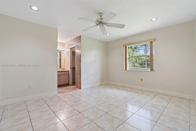 Building Photo - 16035 SW 173rd Ave