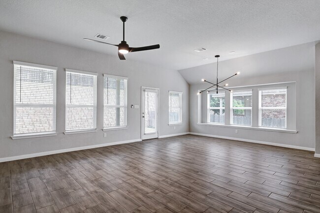 Building Photo - 32144 Cardamom Wy