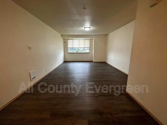 Building Photo - 3110 S 43rd St