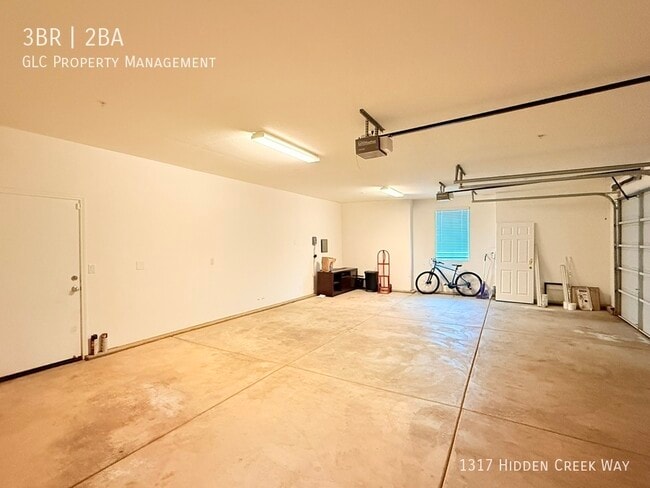 Building Photo - 1317 Hidden Creek Way