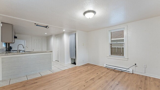 Building Photo - "Cozy 1-Bed Oasis in Springdale: Perfect Blend of Comfort & Convenience!"