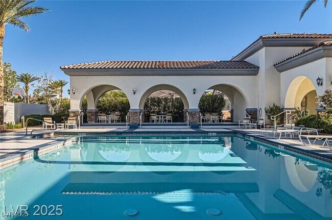 Building Photo - 10125 James Harbin Ave