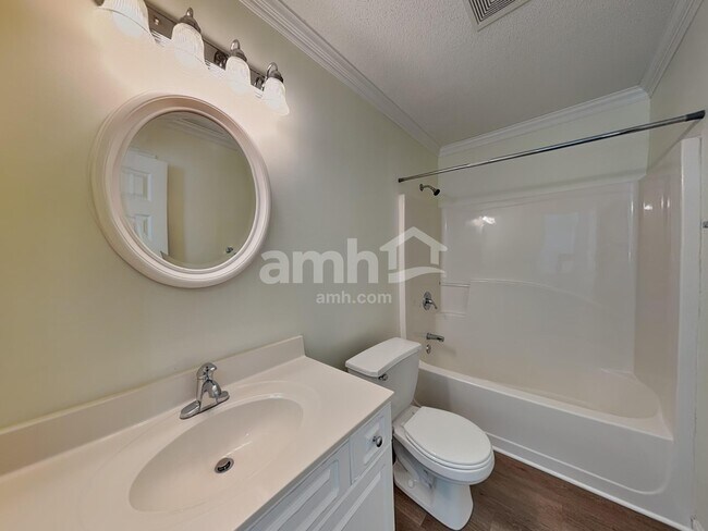 Building Photo - 1703 Hunterwoods Dr