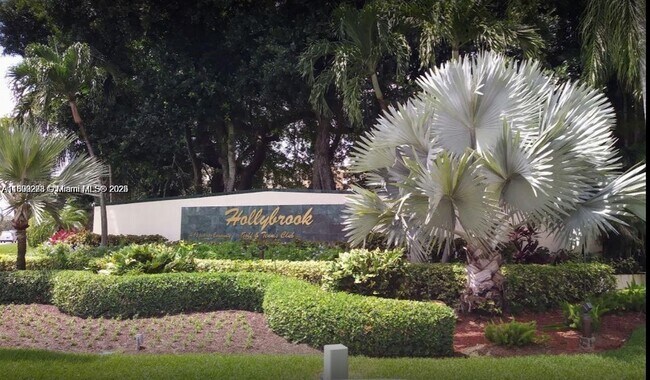 Building Photo - 671 S Hollybrook Dr