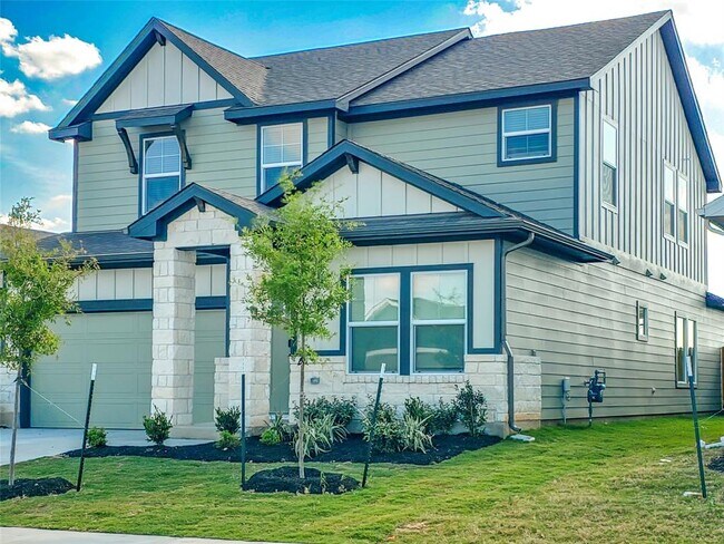 Building Photo - 136 Holmby Dr