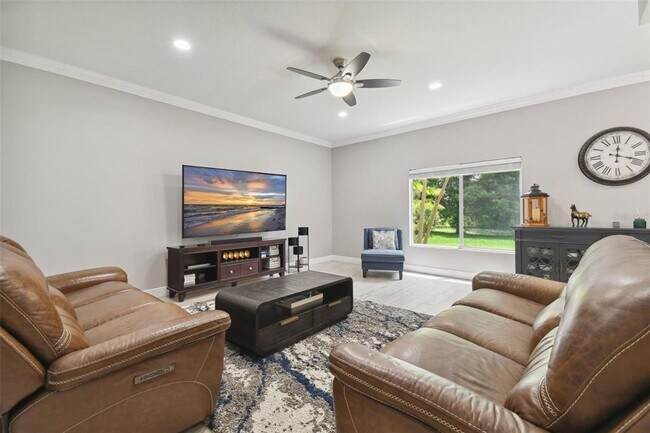 Building Photo - 19426 Sandy Springs Cir