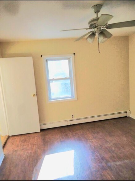 Bedroom 1 - 6 Intervale Ave