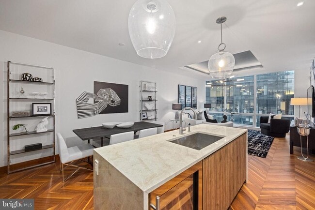 Building Photo - 300 International Drive