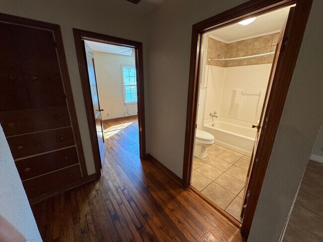 Building Photo - Spacious Home with Garage, Deck & Convenient Location