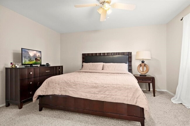 Building Photo - 23035 N Waterlily Dr