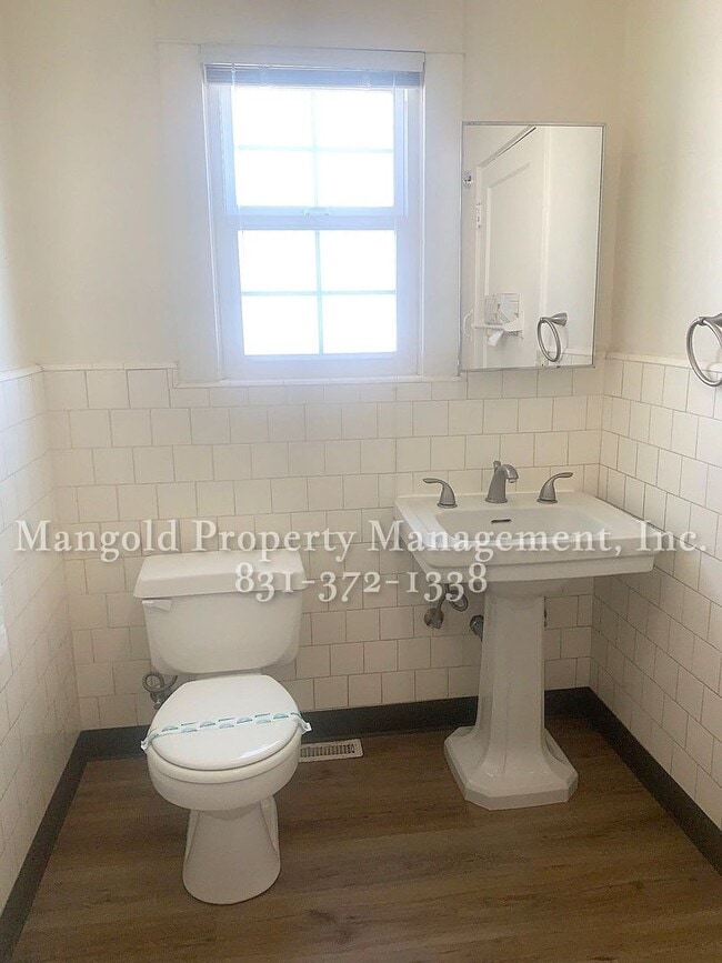 Building Photo - Spacious 3-Bed, 1.5-Bath Home with Private...