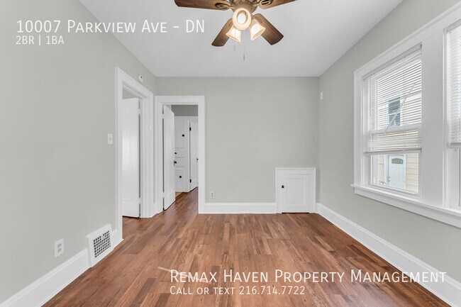 Building Photo - 10007 Parkview Ave