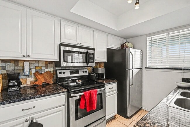 Building Photo - 248 Jefferson Pkwy