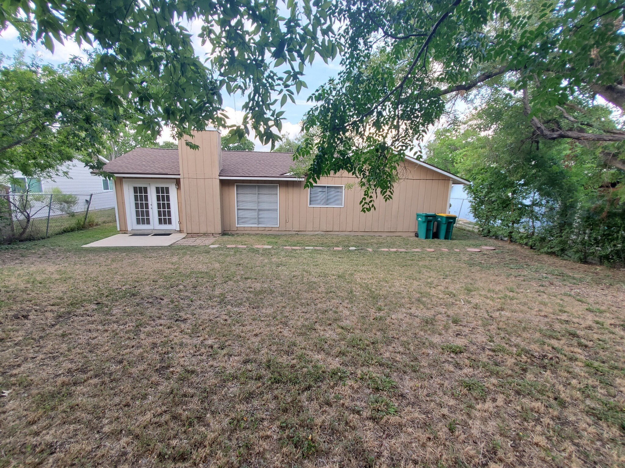 Building Photo - 9815 Meadow Lark