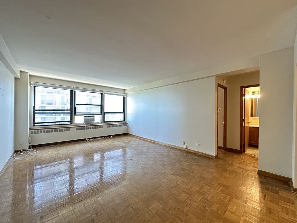 Building Photo - 4180 N Marine Dr