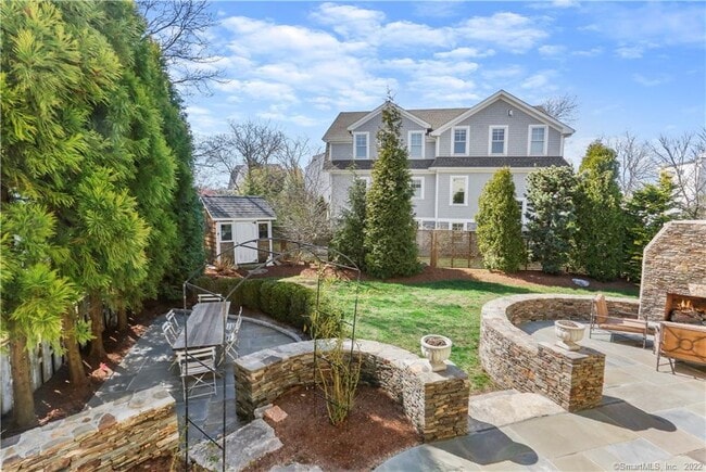 Building Photo - 4 Scofield Pl