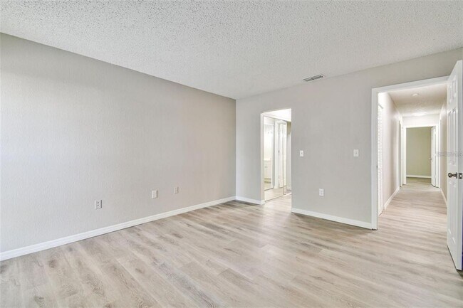 Building Photo - 726 Haven Pl