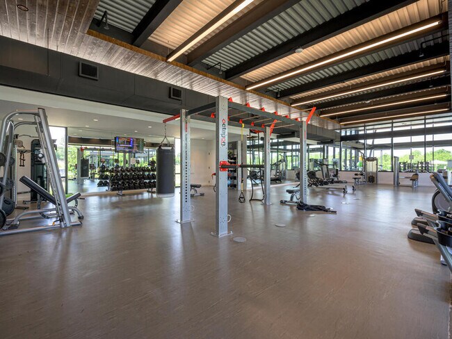 Building Photo - 7700 Dylan Dr