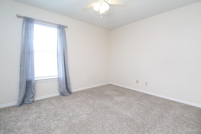 Building Photo - 10150 Vixen Pl