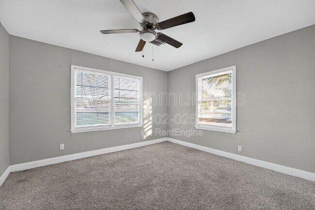 Building Photo - 3901 Dakota Trail