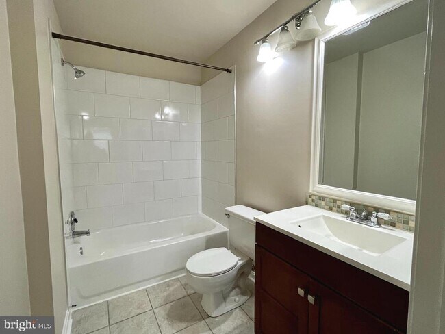 Building Photo - 1122 Huntmaster Terrace NE