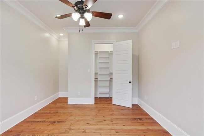 Building Photo - 1562 N Prieur St