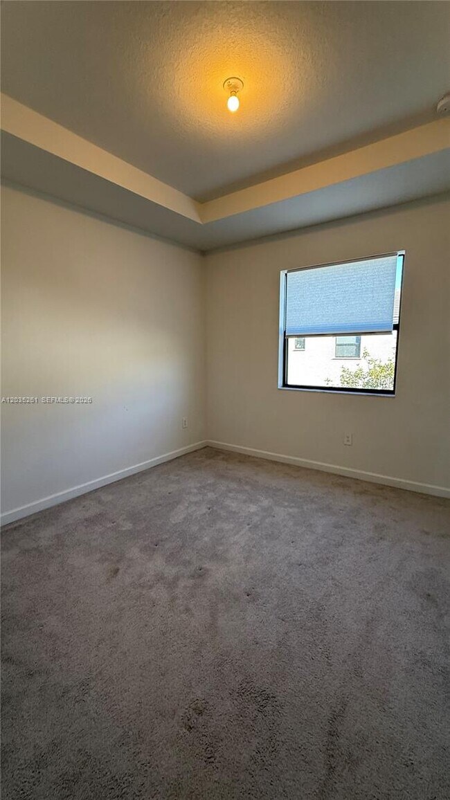 Building Photo - 13265 SW 286th Terrace