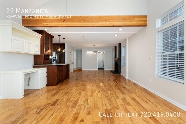 Building Photo - 29 Manzanita-