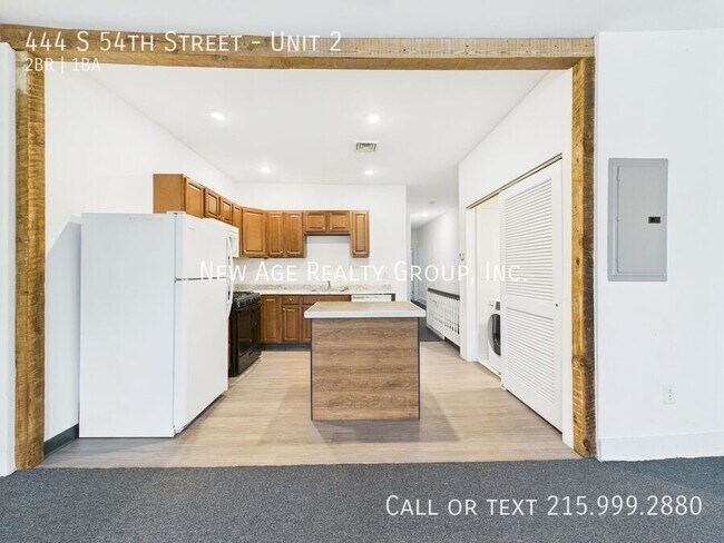 Building Photo - 444 S 54th St