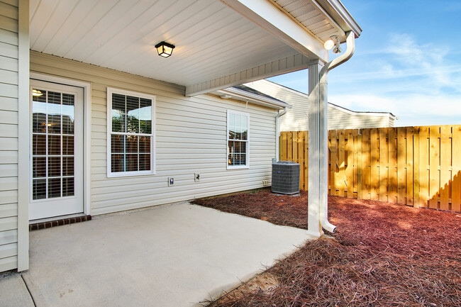 Building Photo - 416 Andover Dr