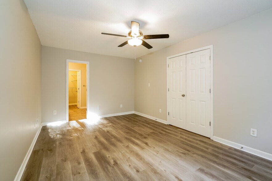 Building Photo - 535 Cahill Ln
