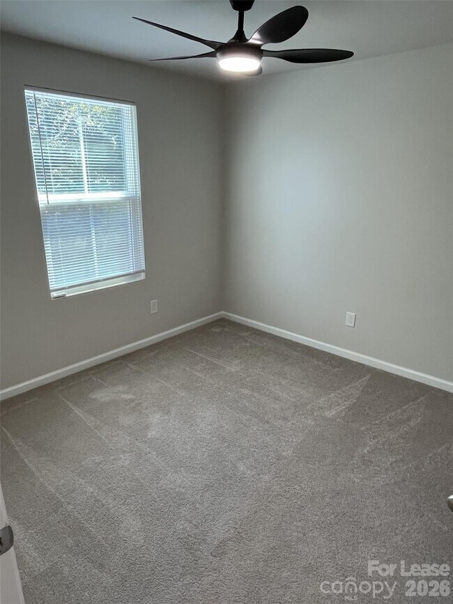 Building Photo - 4320 Bowline Dr