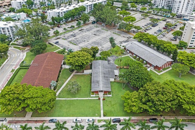 Building Photo - 200 178th Dr