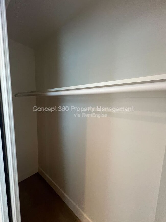 Building Photo - 1962 Harbor Ave