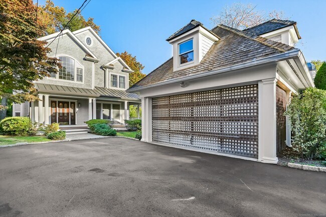 Building Photo - 348 Sound Beach Ave