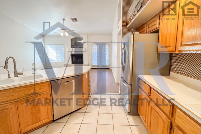 Building Photo - 4Bed/2.5Bath Home at Deer Valley Rd/67th Ave! $199 MOVE-IN SPECIAL! Ready for Immediate Move-In!