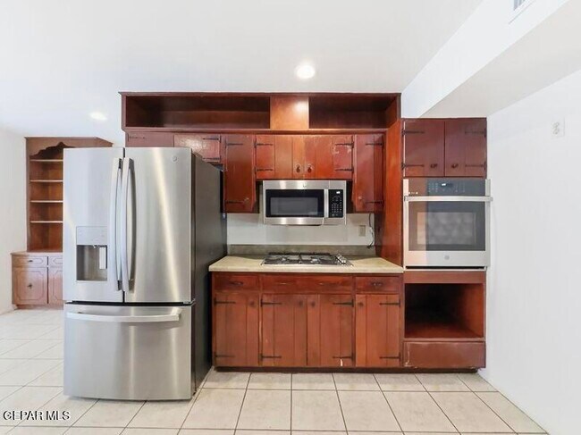 Building Photo - 9000 Rancich St