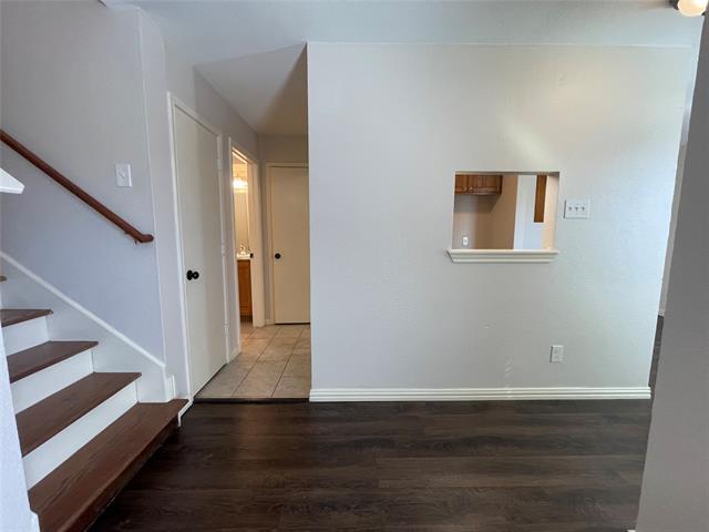 Building Photo - 5516 Lewis Ct