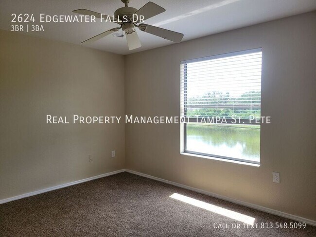 Building Photo - 2624 Edgewater Falls Dr