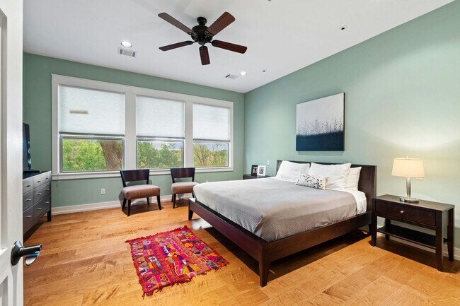 Building Photo - Beautiful 4-Bed Home in Highland Park West...