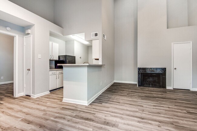 Building Photo - Peaceful Living in Champions — 2 Bed Deal ...