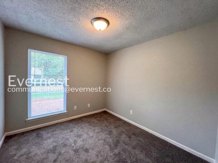 Building Photo - 5099 Corkwood Dr