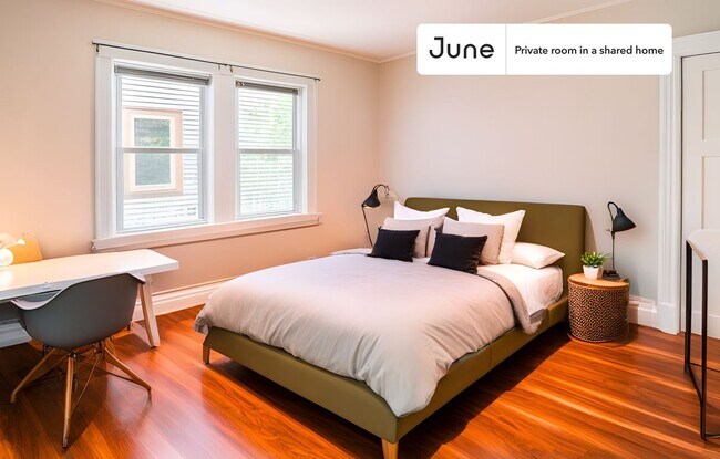 Primary Photo - Room in Shared 4 bed/1 bath home