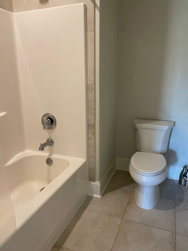 Building Photo - Fabulous Three Bedroom Home in Antiquity