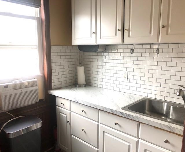 Building Photo - 212 9th St