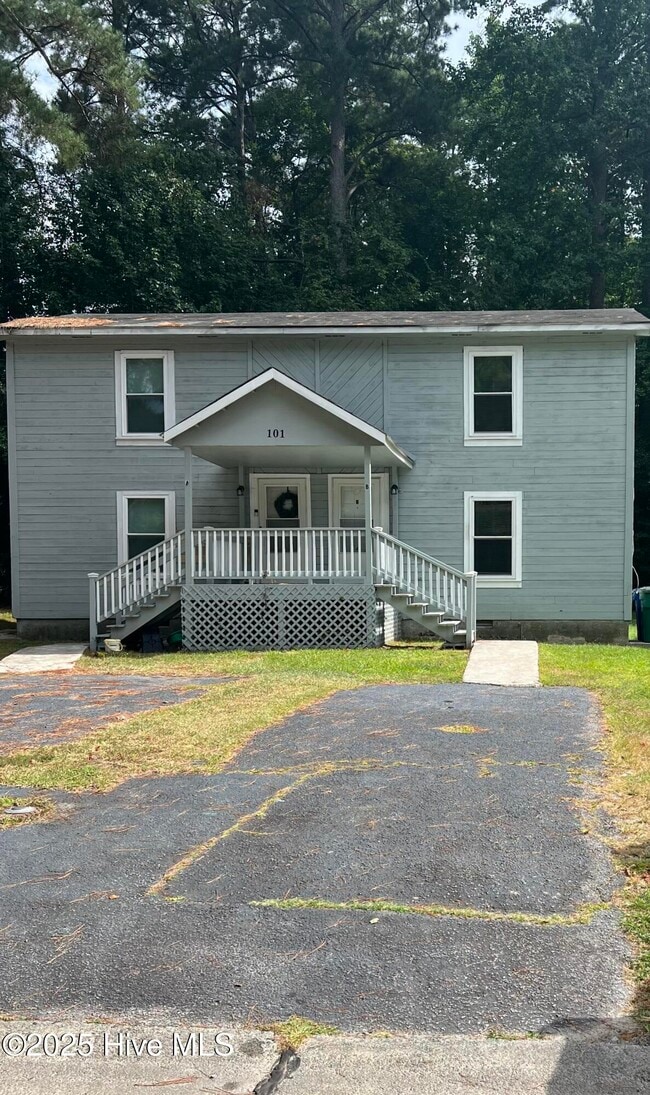 Primary Photo - 101 Ridge Pl