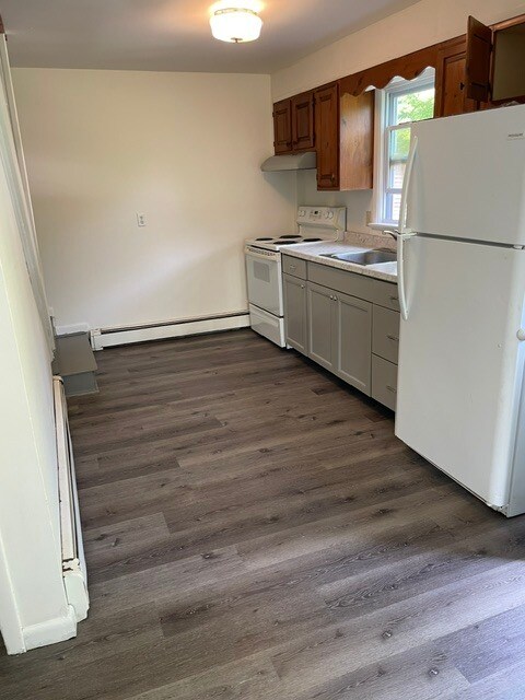 Building Photo - 2208 NY-22